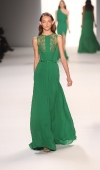 elie-saab-rtw-ss2012_35