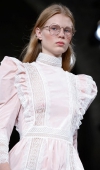 John-Galliano-details3