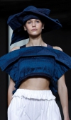 Issey-Miyake-details-3